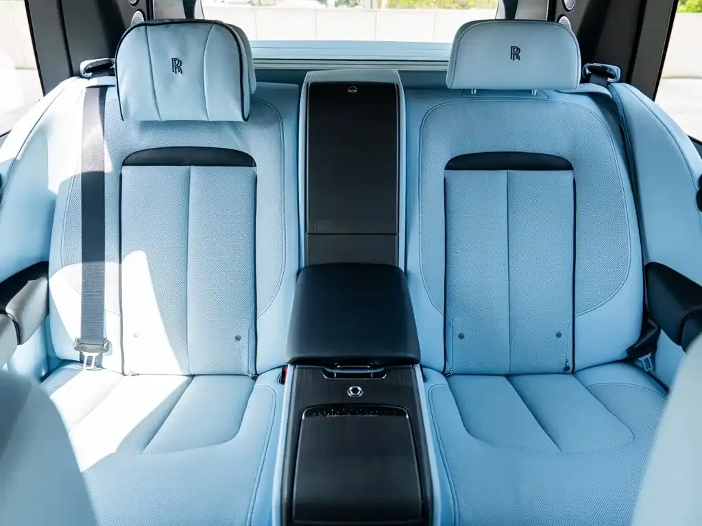 Rolls-Royce Cullinan — фото 10