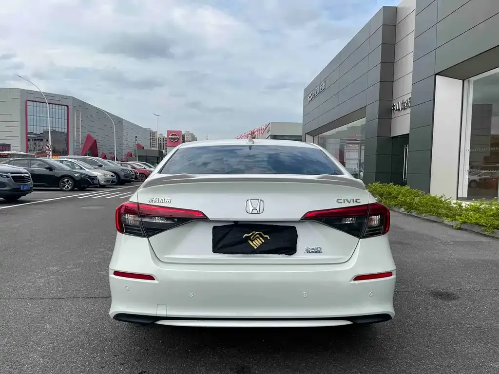 Honda Civic — фото 5