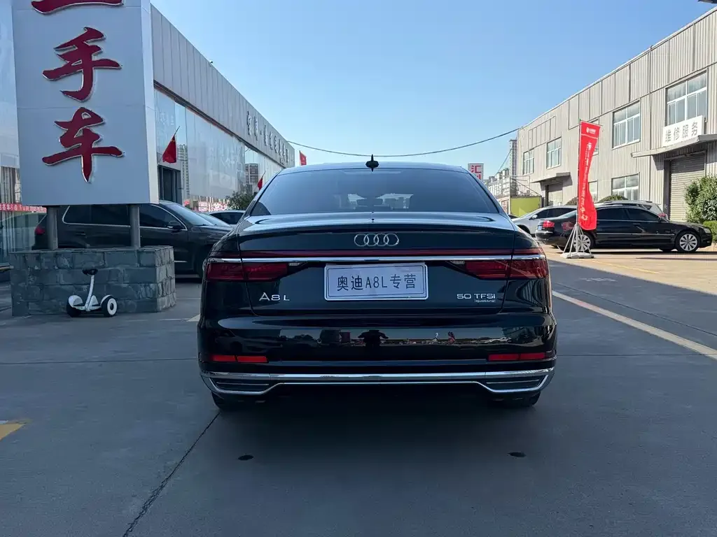Audi A8 — фото 4