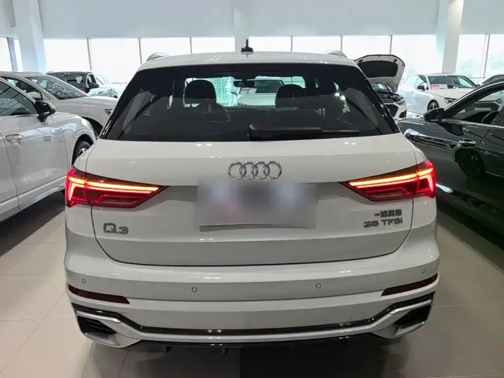 Audi Q3 — фото 3