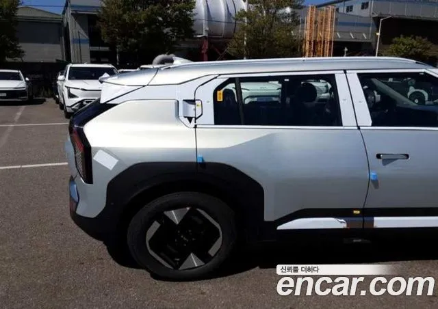 Kia EV3 — фото 4