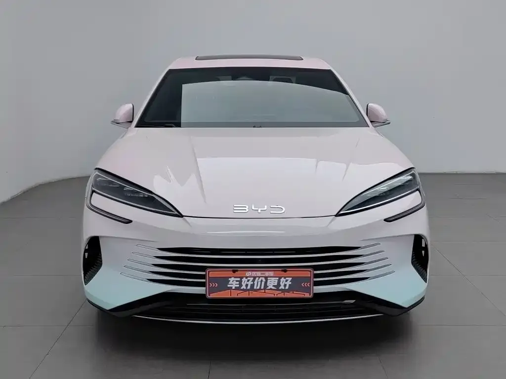 BYD Seal — фото 5