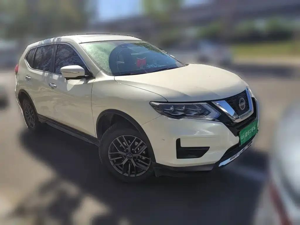 Nissan X-Trail — фото 9