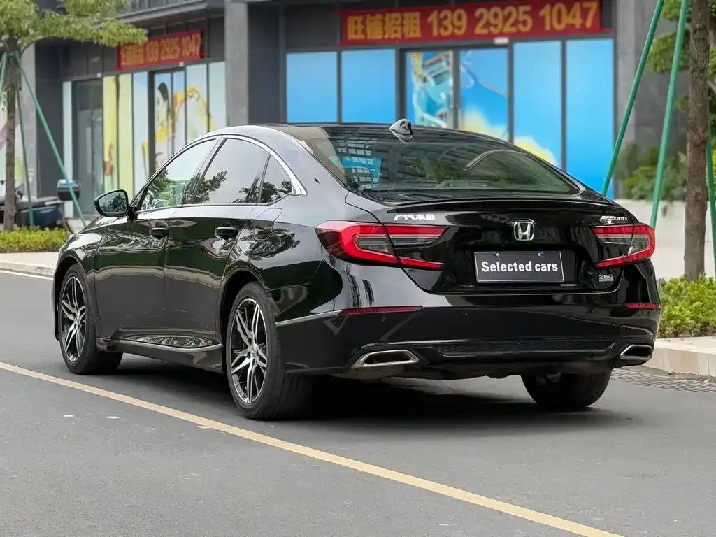 Honda Accord — фото 3