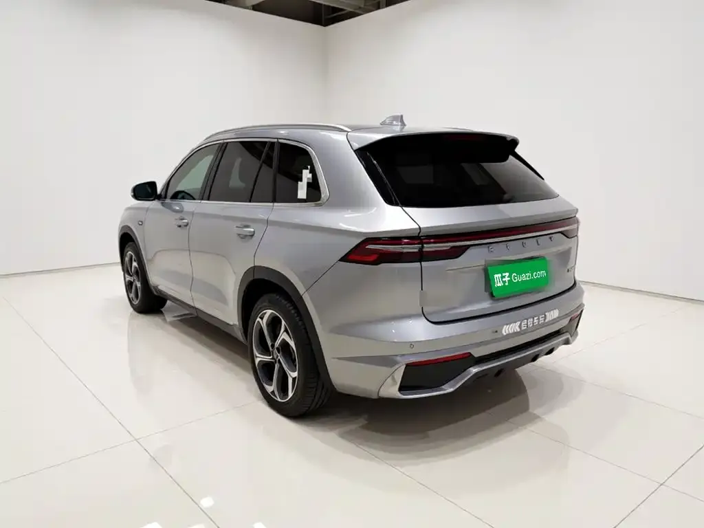 Geely Xingyue L — фото 10