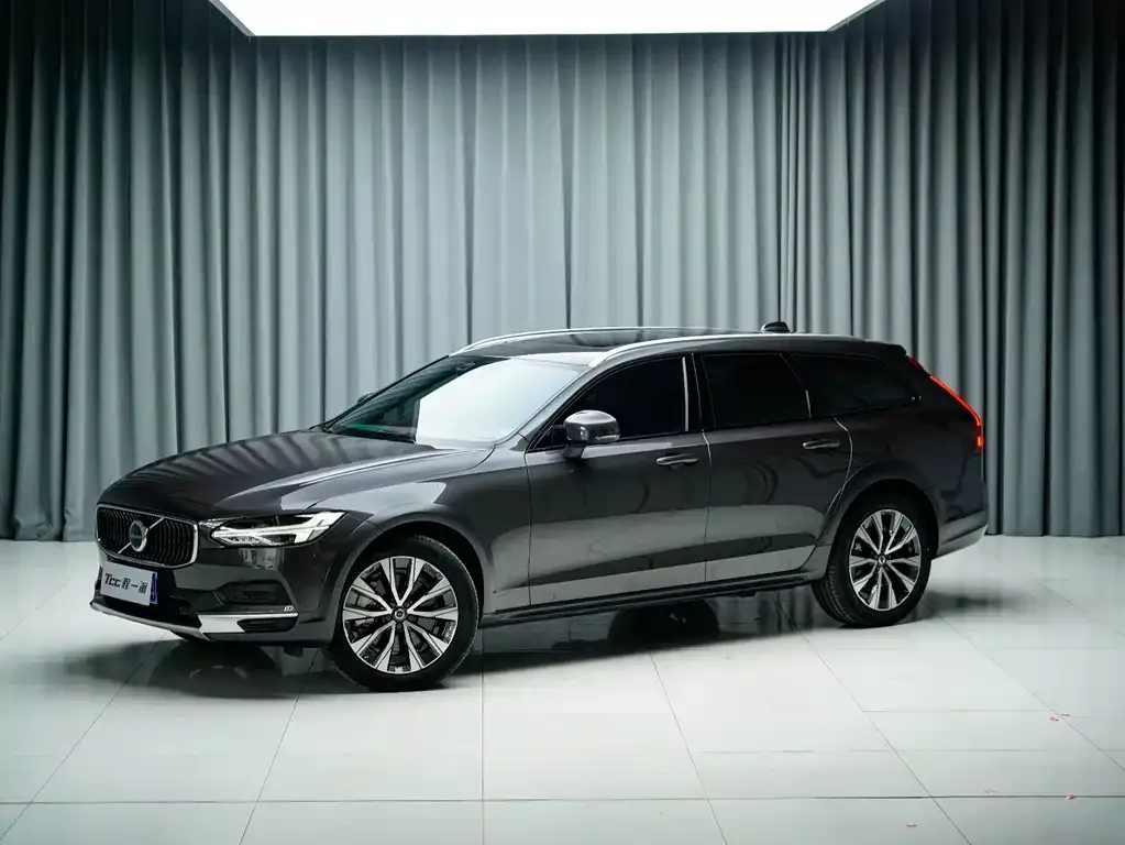 Volvo V90 — фото 1