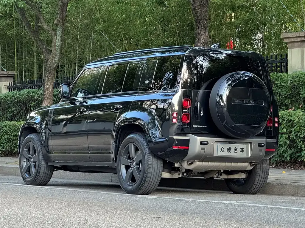 Land Rover Defender — фото 5