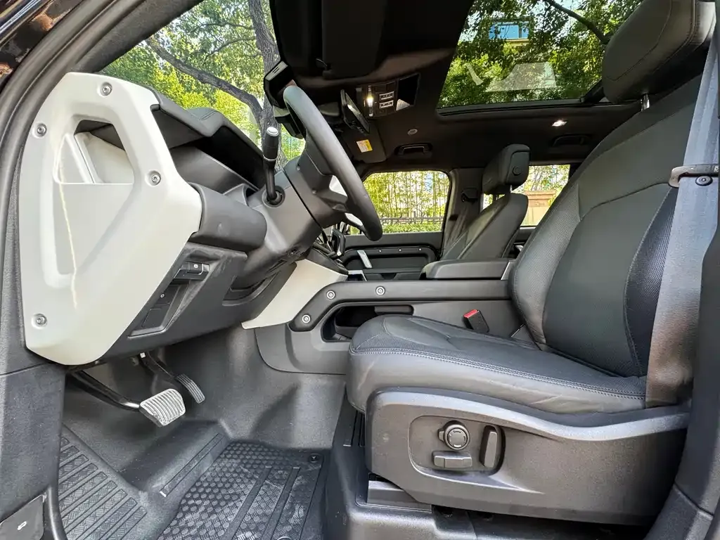 Land Rover Defender — фото 4