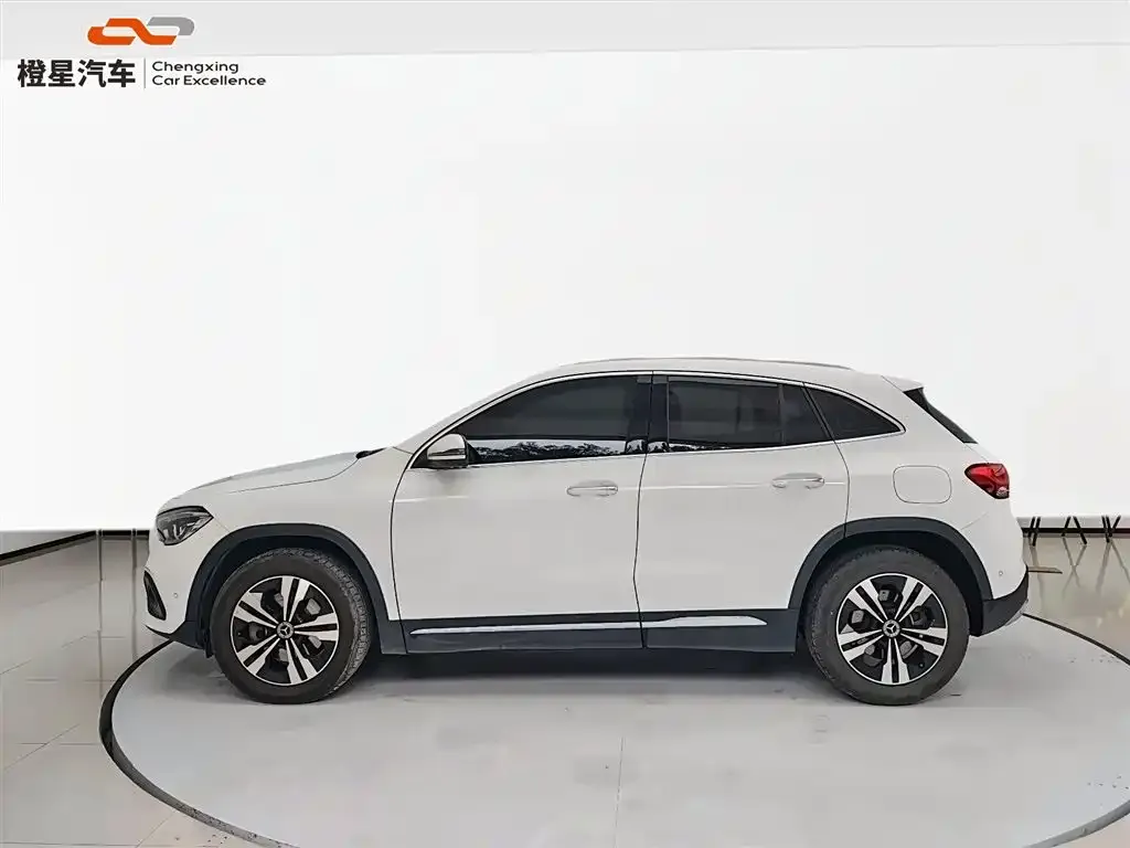Mercedes-Benz GLA — фото 5