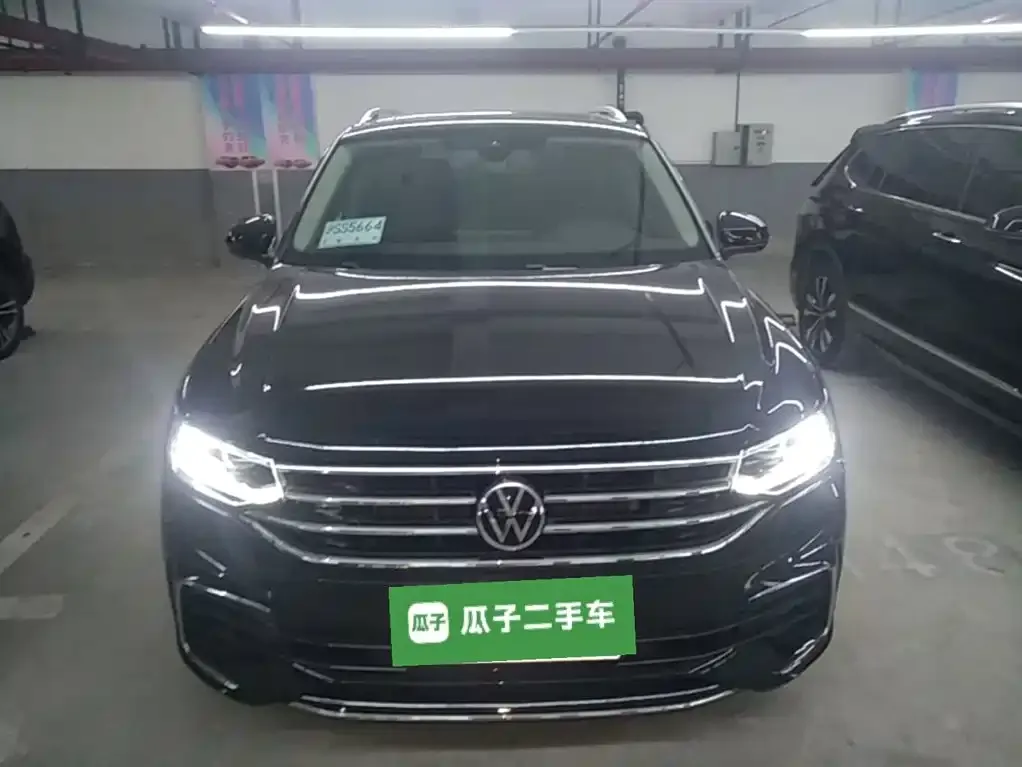 Volkswagen Tiguan L — фото 5