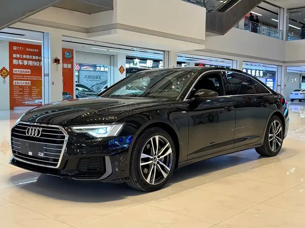 Audi A6L — фото 1