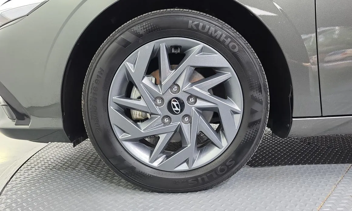 Hyundai AVANTE — фото 9
