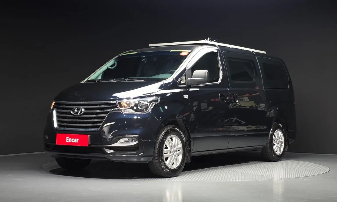 Hyundai Starex — фото 1