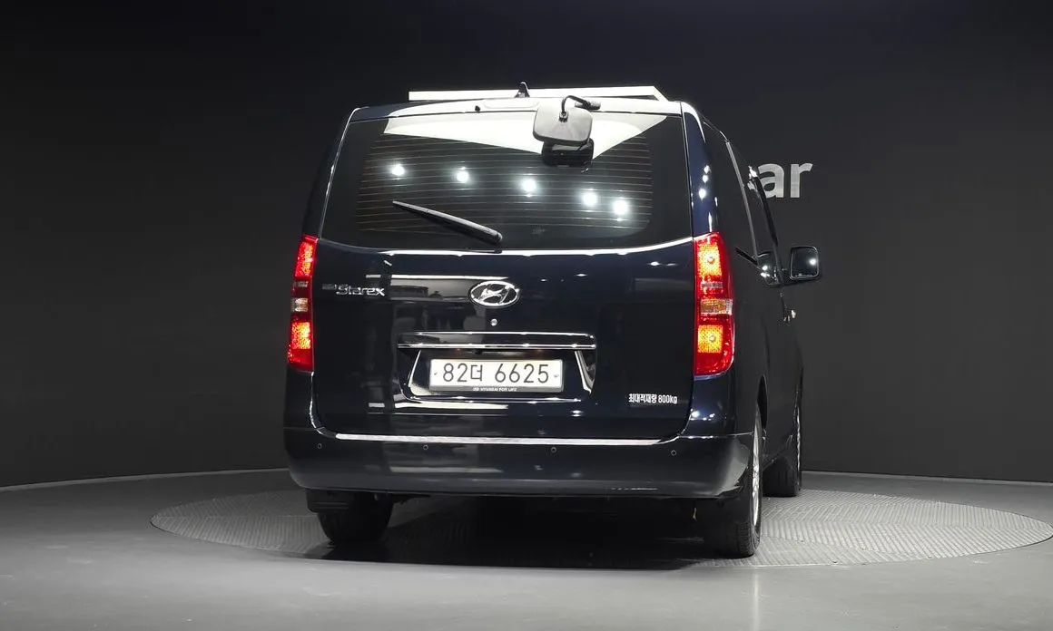 Hyundai Starex — фото 4