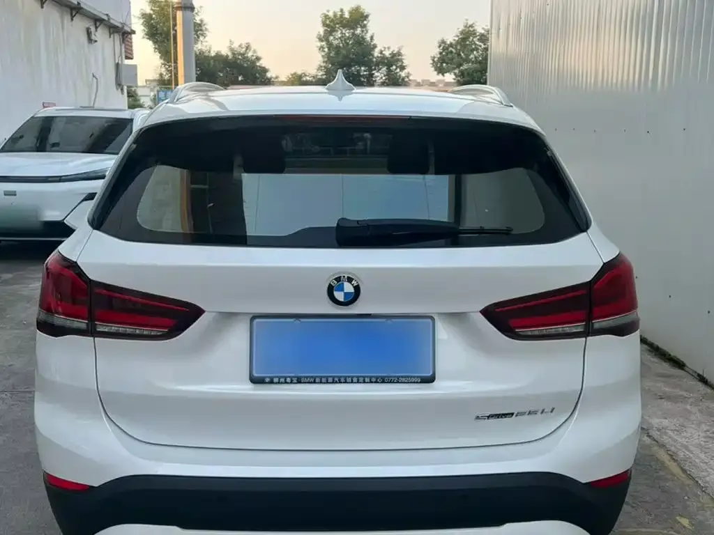 BMW X1 — фото 9