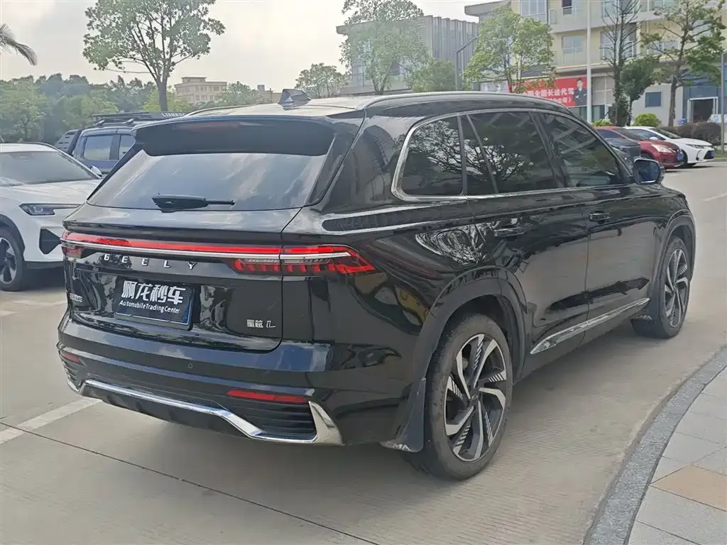 Geely Xingyue L — фото 9