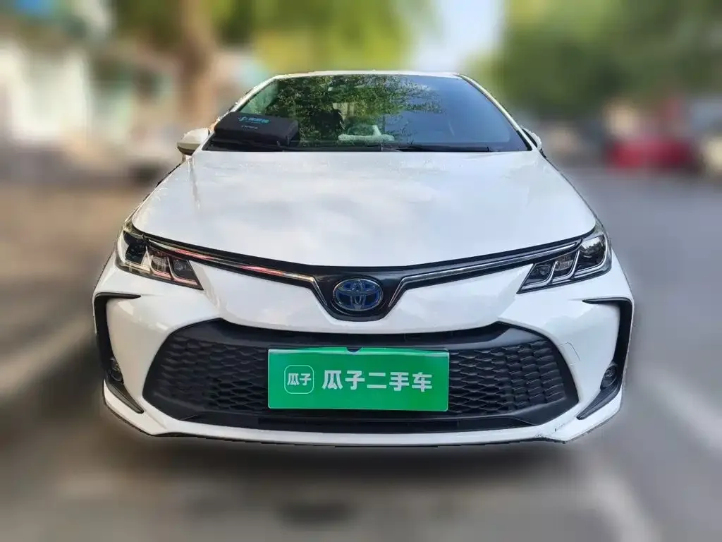 Toyota Corolla — фото 3