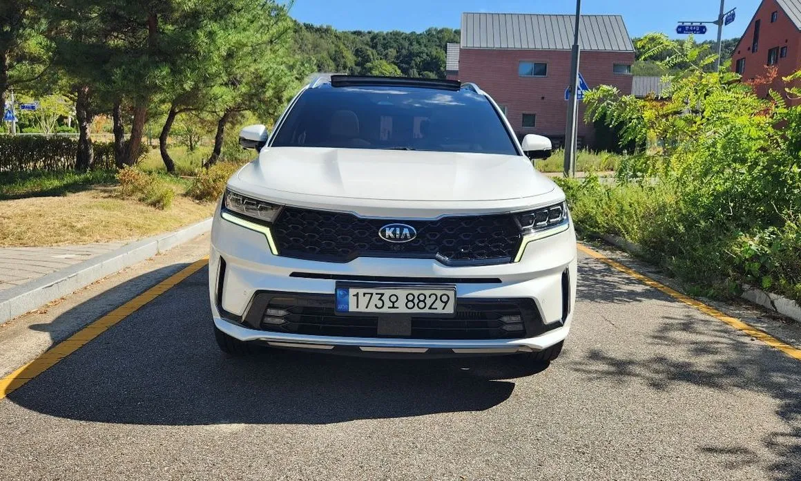 Kia Sorento — фото 8