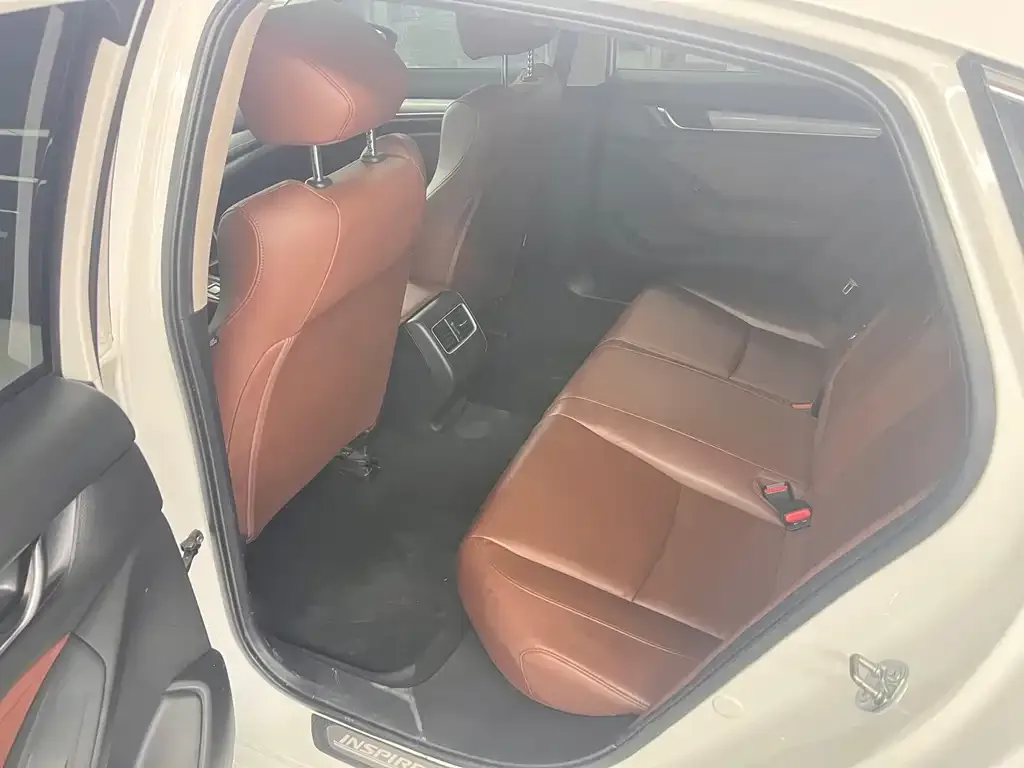 Honda Inspire — фото 7