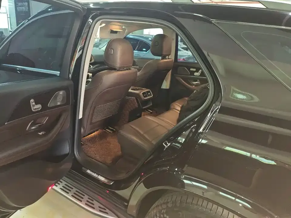 Mercedes-Benz GLE (Import) — фото 8