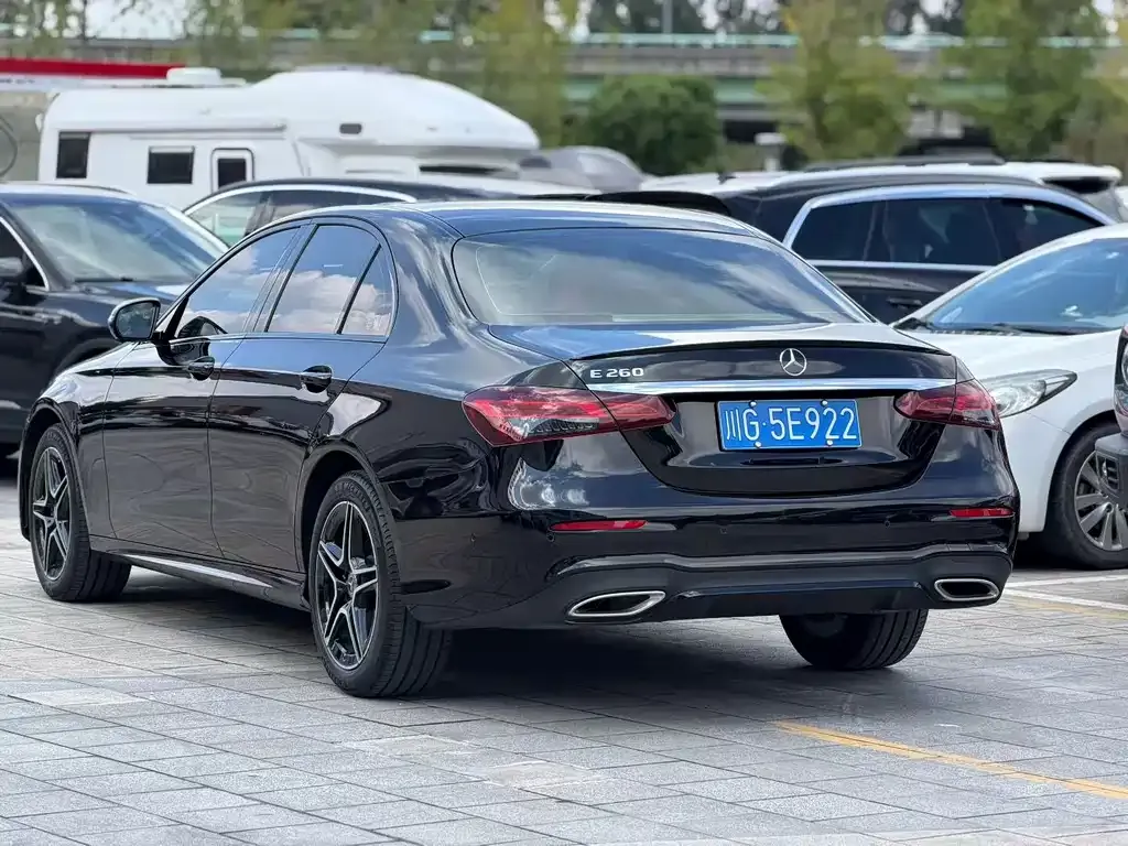 Mercedes-Benz E-Class (Import) — фото 5