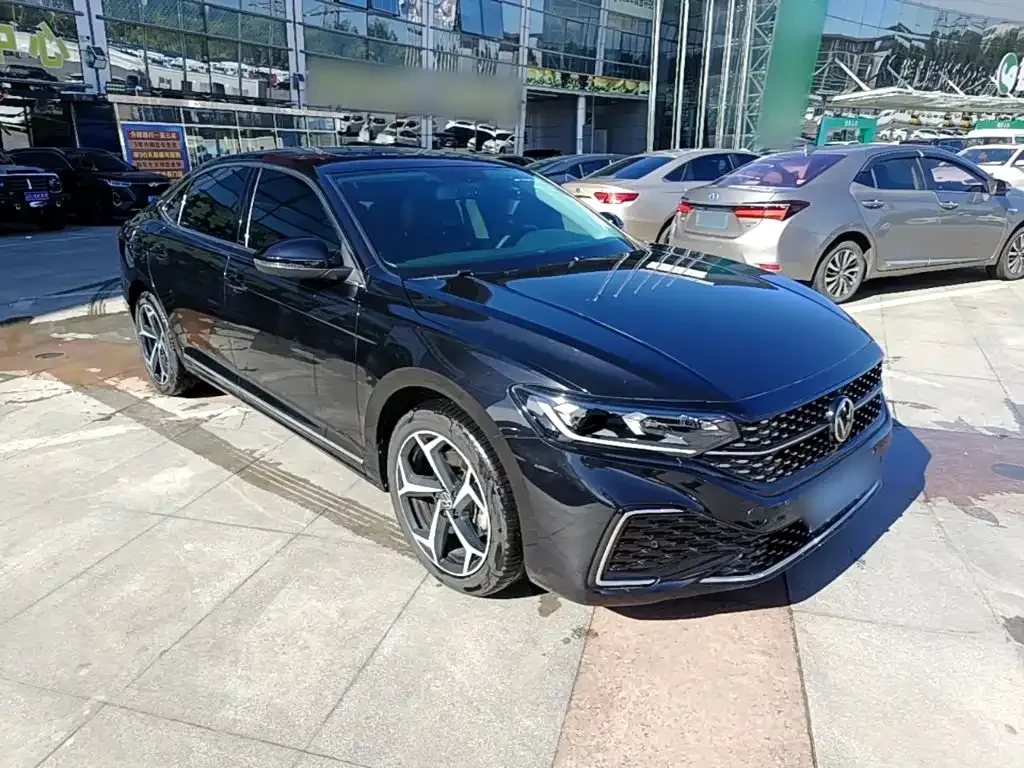 Volkswagen Passat — фото 5
