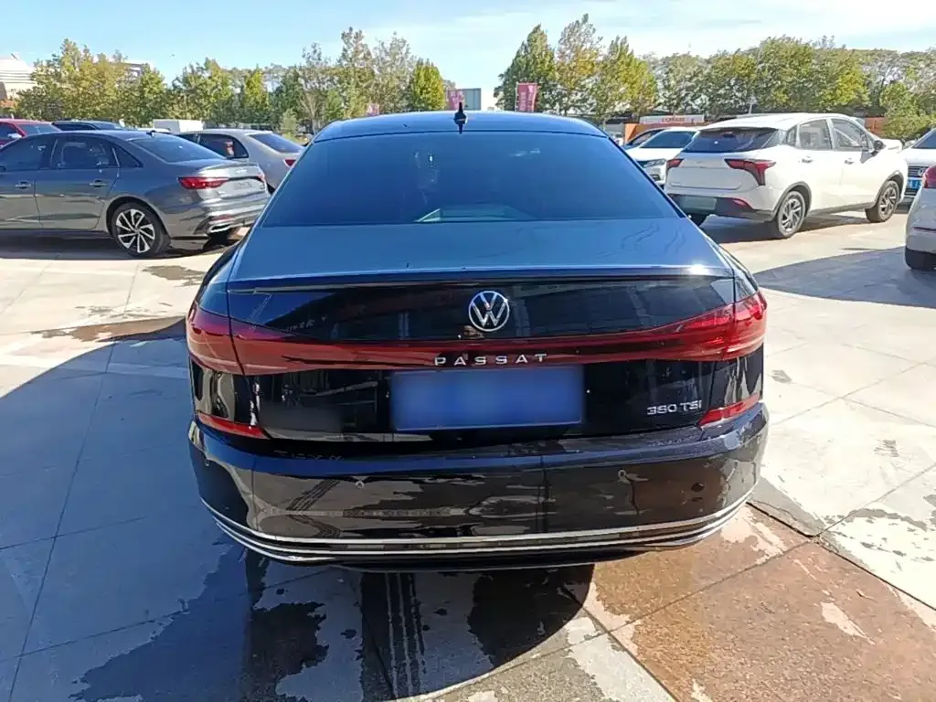 Volkswagen Passat — фото 8