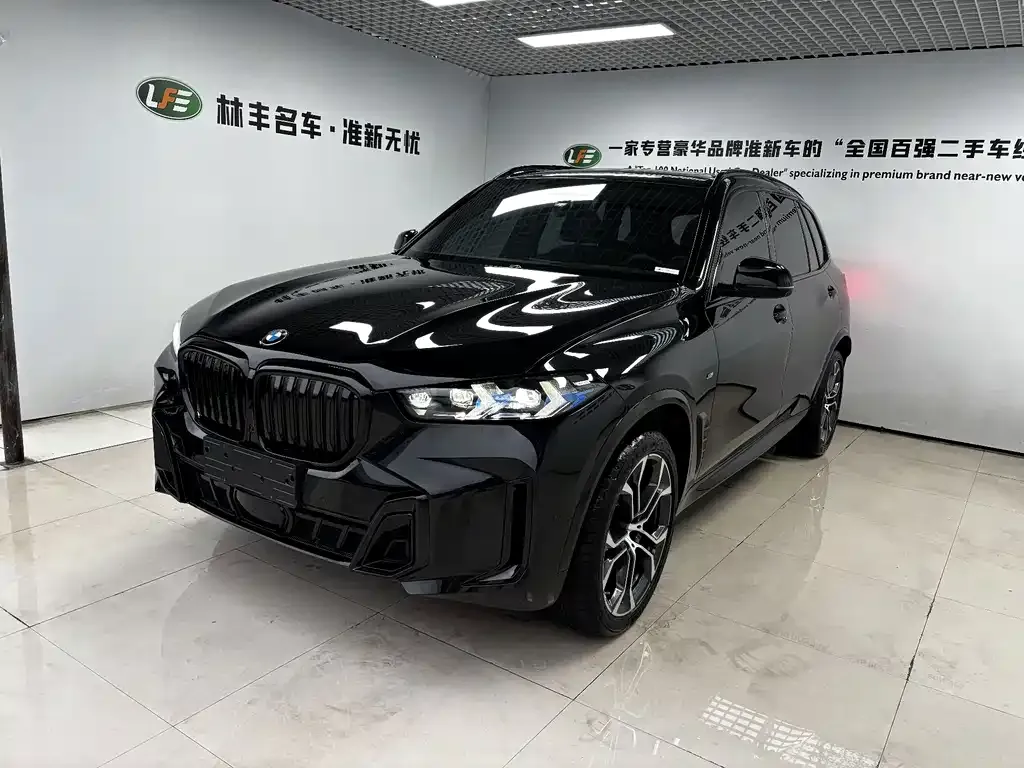 BMW X5 — фото 1