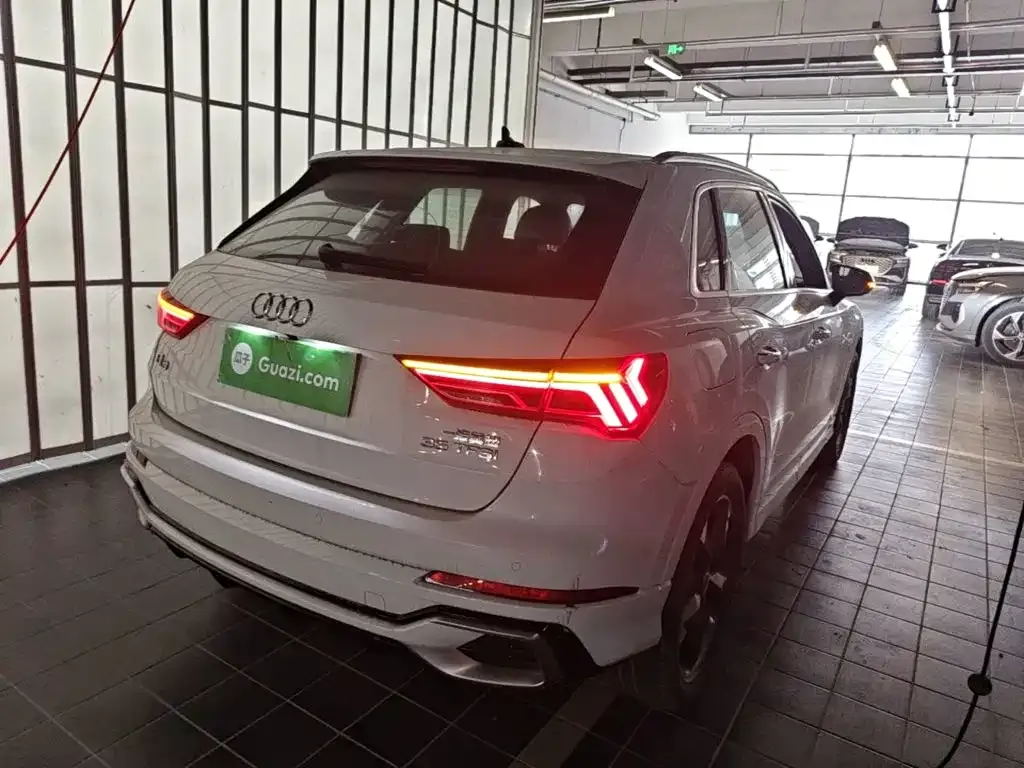 Audi Q3 — фото 8