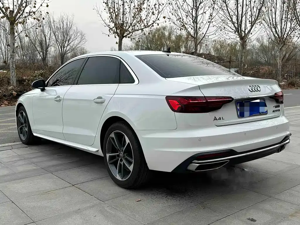 Audi A4L — фото 3