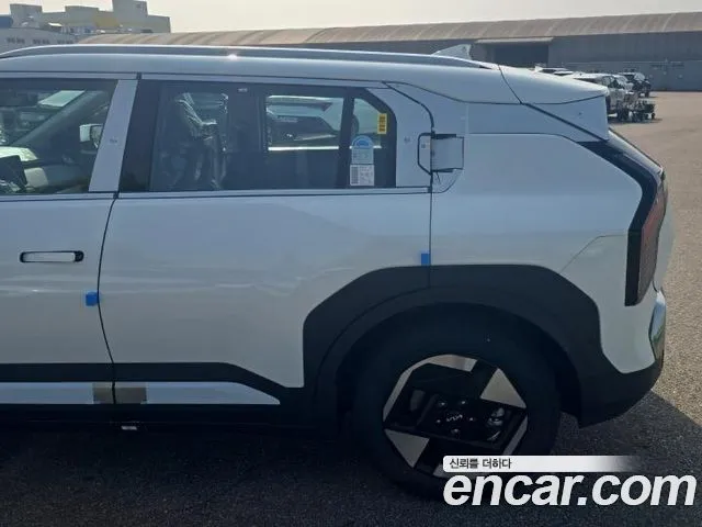 Kia EV3 — фото 4