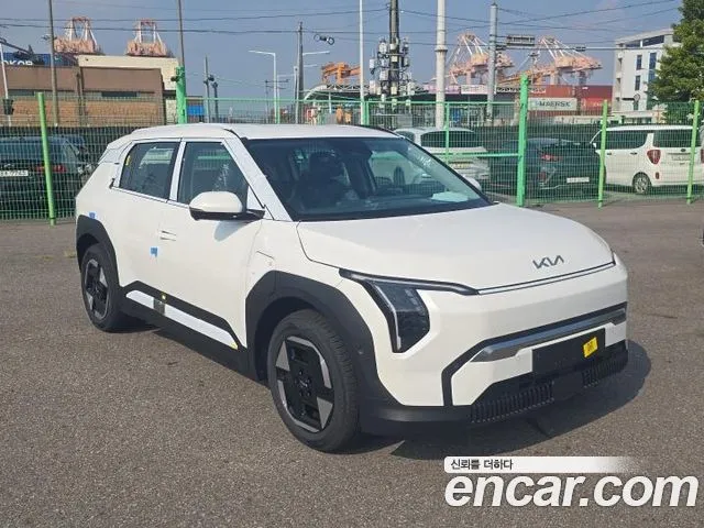 Kia EV3 — фото 2
