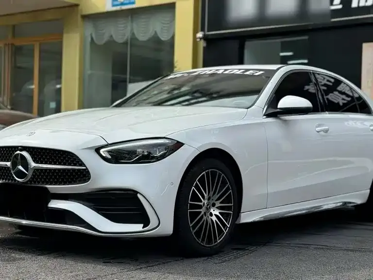 Mercedes-Benz C-Class — фото 1