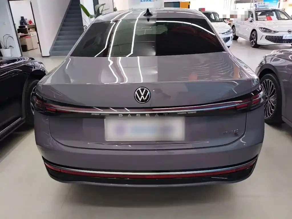 Volkswagen Passat — фото 4