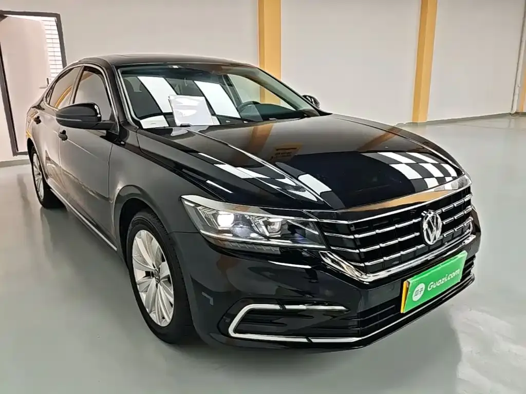 Volkswagen Passat — фото 4