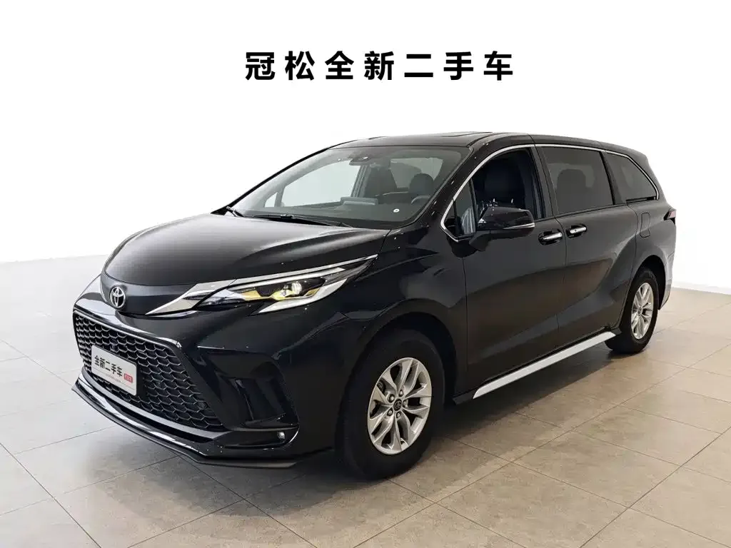 Toyota Granvia — фото 1