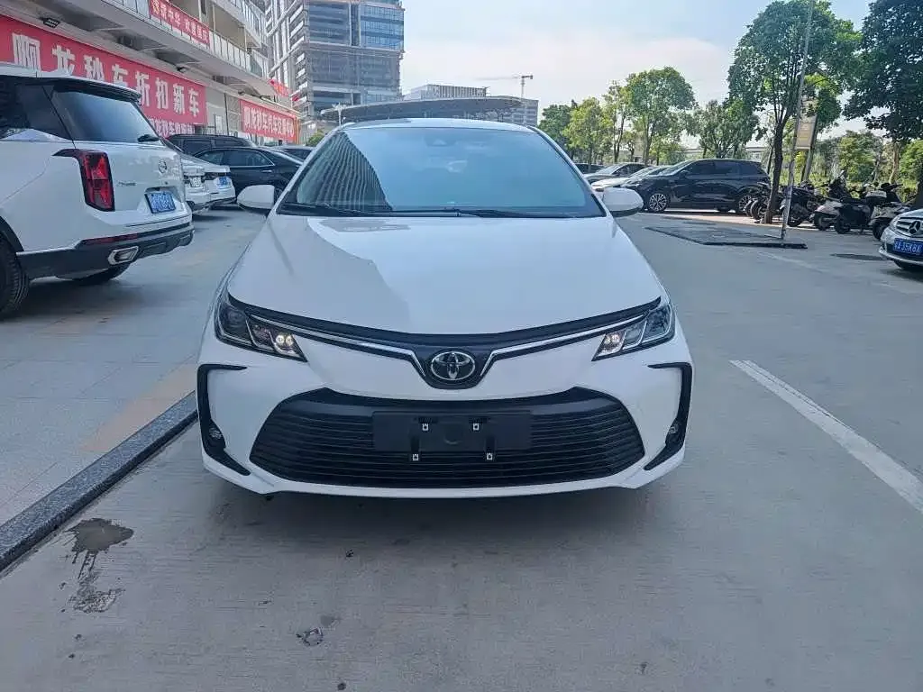 Toyota Corolla — фото 6