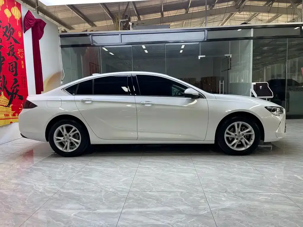 Buick Regal — фото 5