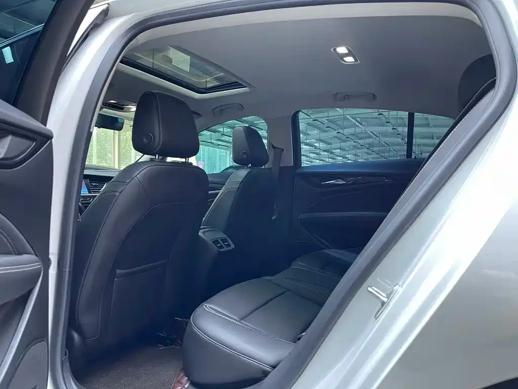 Buick Regal — фото 10