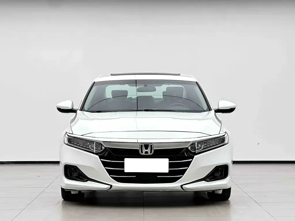 Honda Accord — фото 10