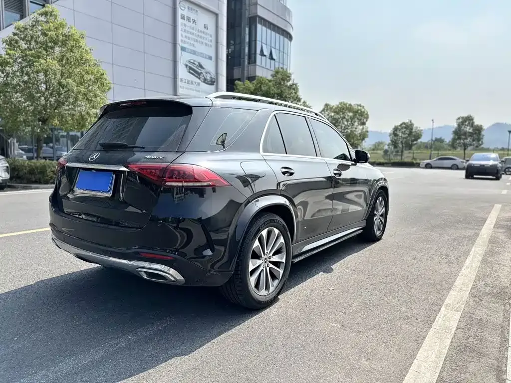 Mercedes-Benz GLE (Import) — фото 9