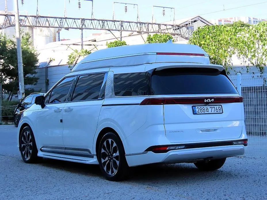 Kia Carnival — фото 6