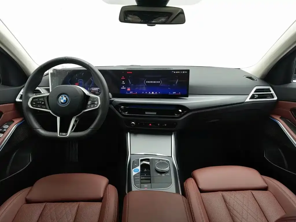 BMW i3 — фото 7
