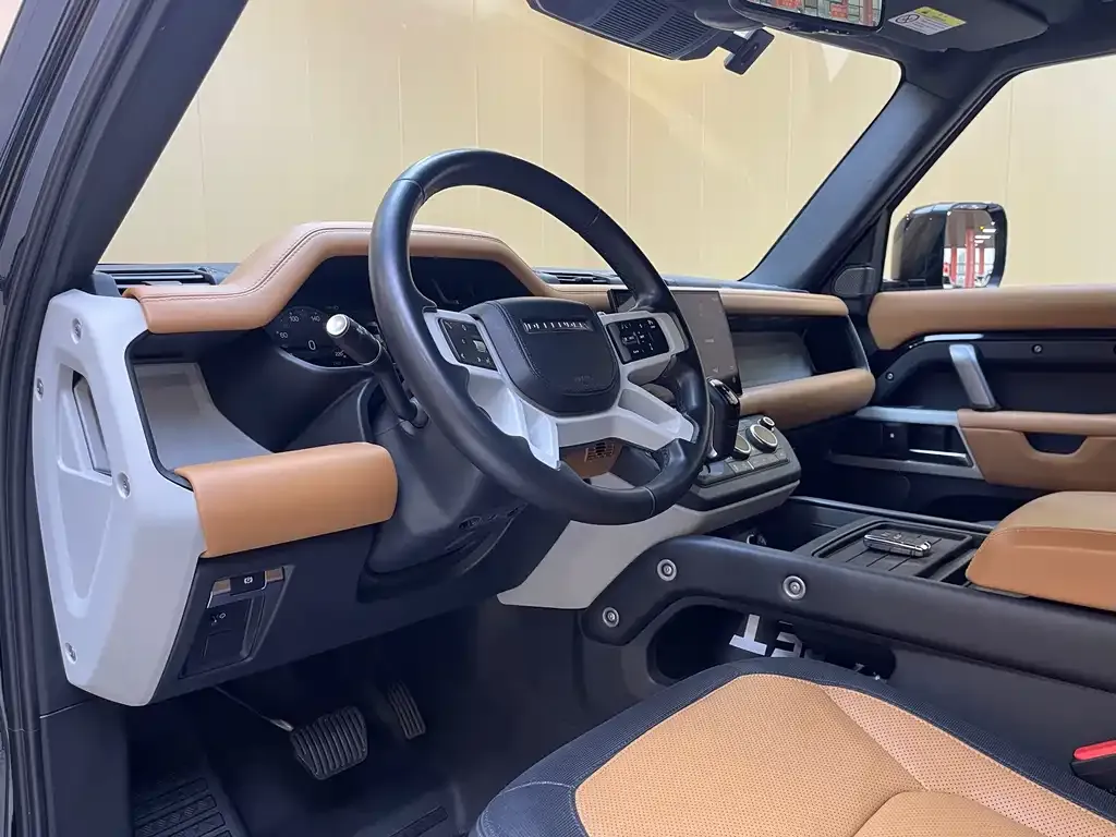 Land Rover Defender — фото 2