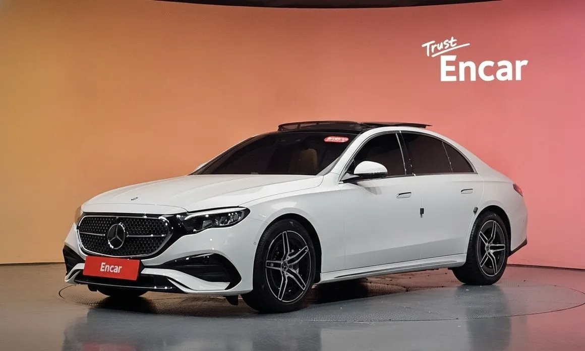 Mercedes-Benz E-Class — фото 1