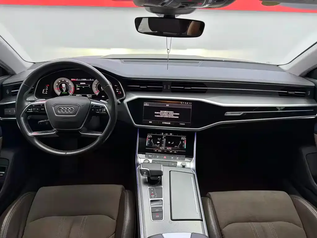 Audi A7L — фото 10