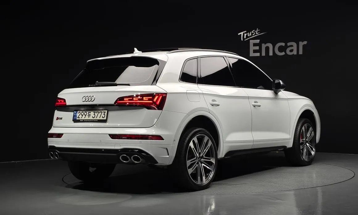 Audi SQ5 — фото 5