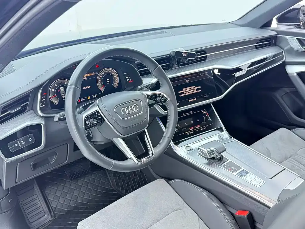 Audi A6L — фото 9