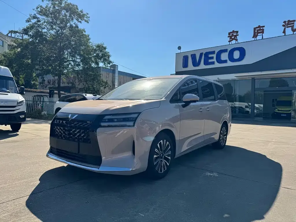 Wuling Xingguang 730 New Energy — фото 2