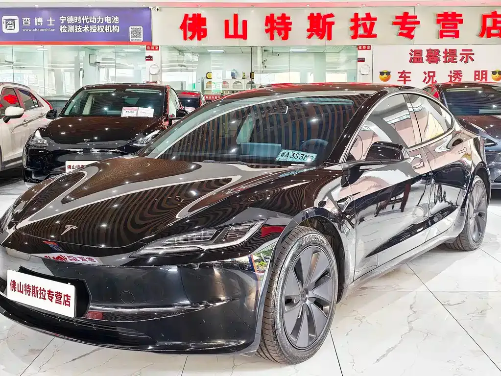 Tesla Model 3 — фото 5